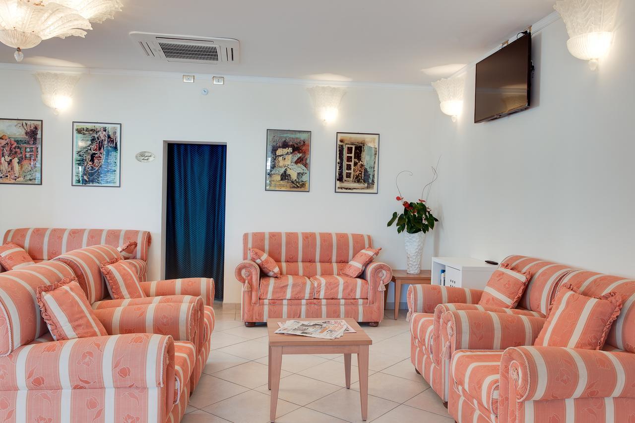 Hotel De La Ville Cesenatico Eksteriør bilde